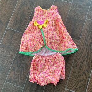 Austin & Ashley 2 piece